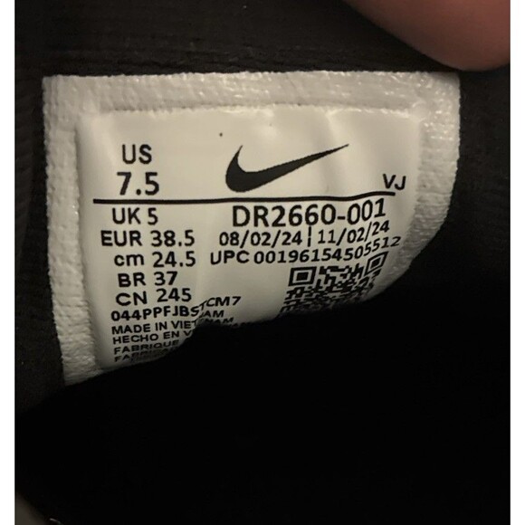 Nike ZoomX Invincible Run 3 Black White Women Size 7.5 Running Shoes DR2660-001 - Picture 6 of 6